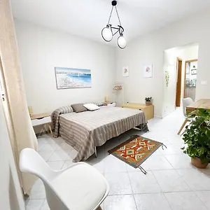 La Casa Di Angela Monreale